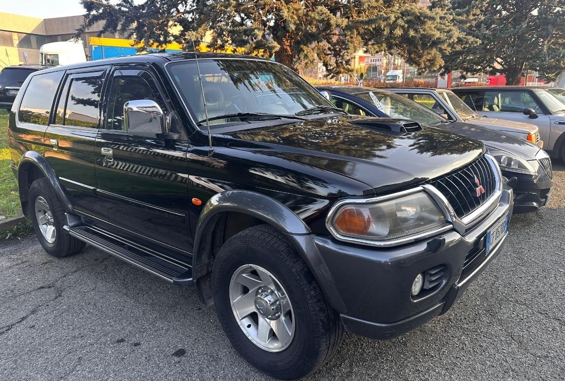 Mitsubishi Pajero Sport 2.5 TDI GLS Target