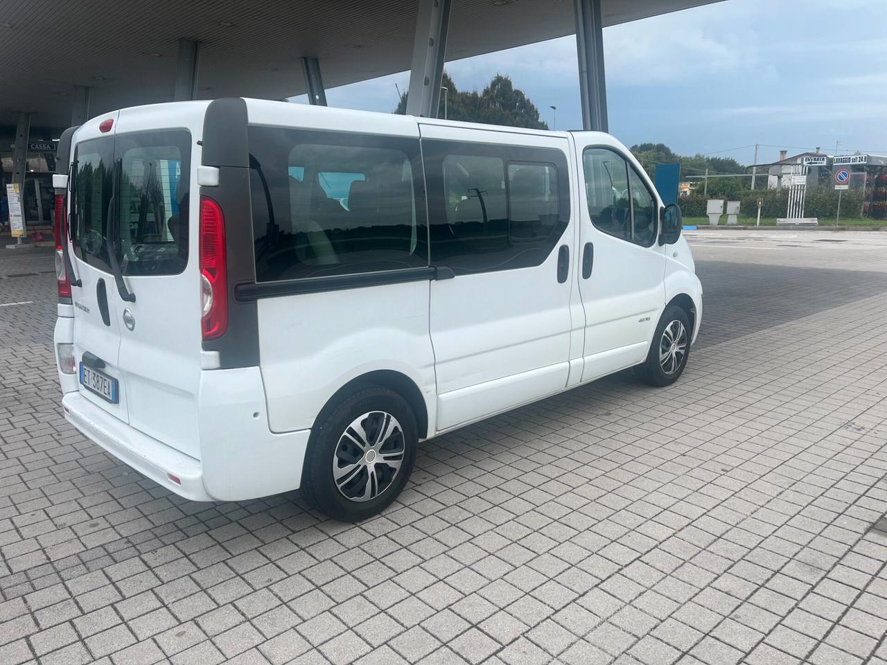 Nissan Primastar 9 posti
