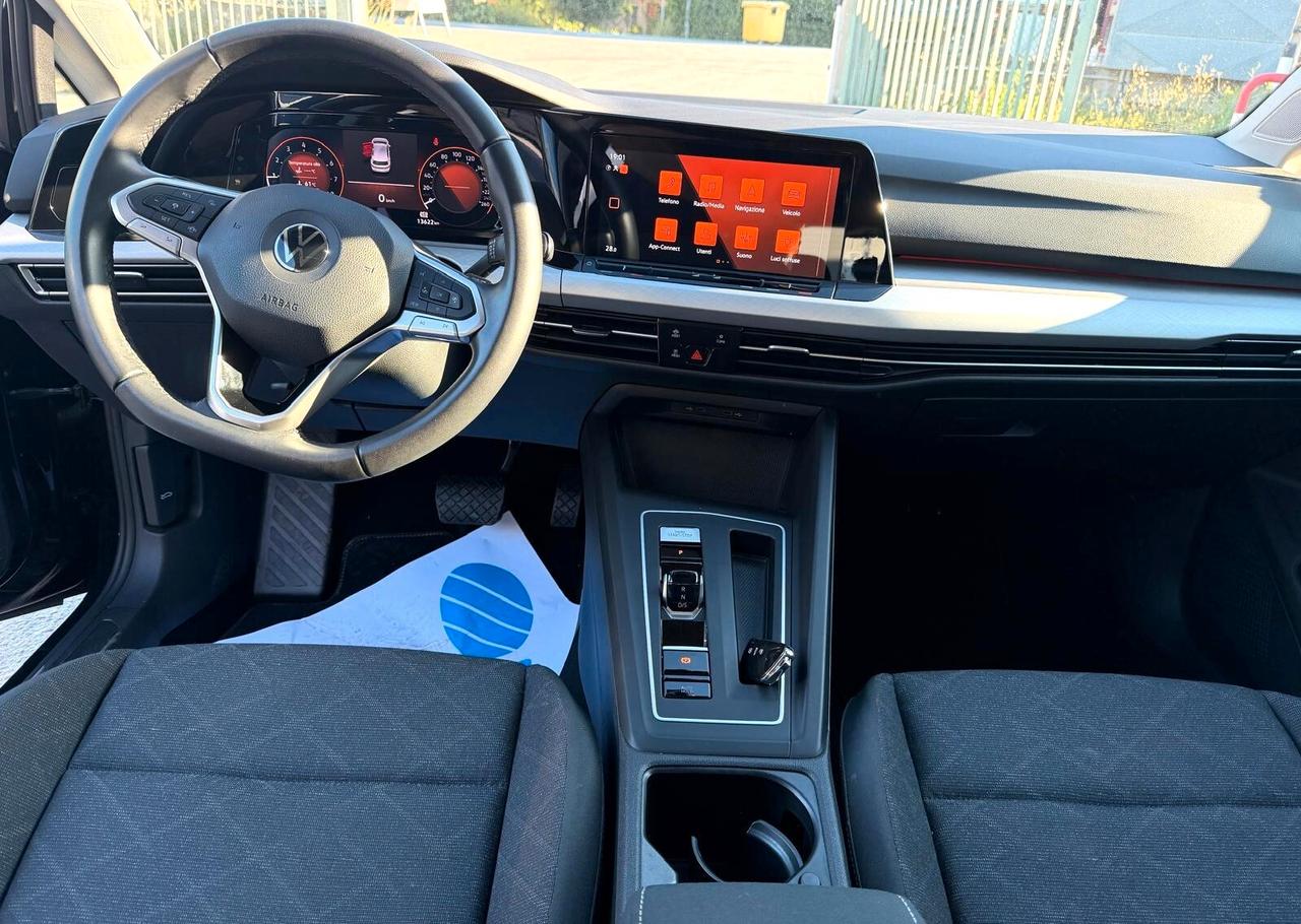Volkswagen Golf 1.0 eTSI EVO DSG Life