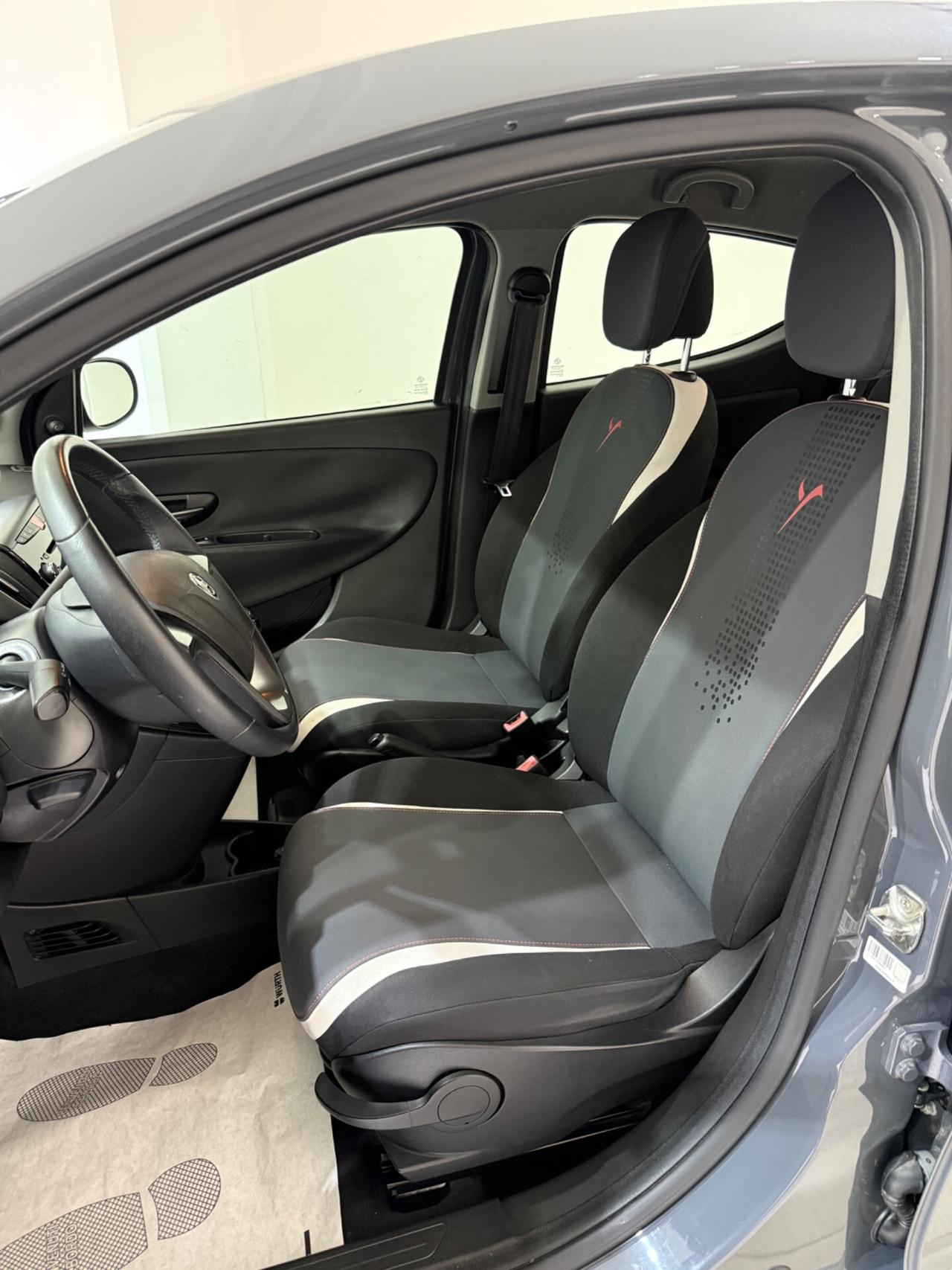 LANCIA YPSILON 1.2 69 CV 5 PORTE ELLE