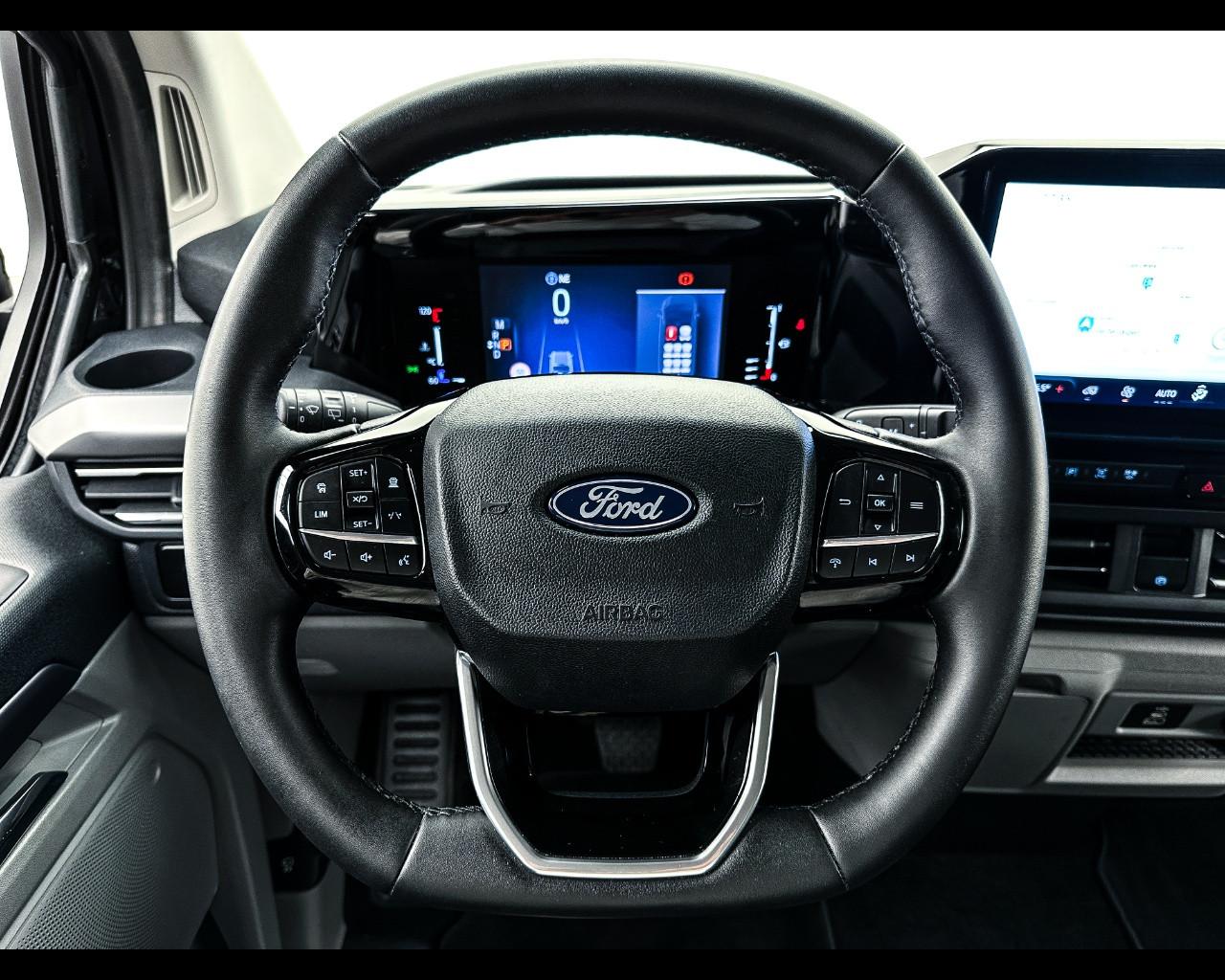 FORD Tourneo Custom 2ªs - Tourneo Custom 320 2.0 EcoBlue 170CV au