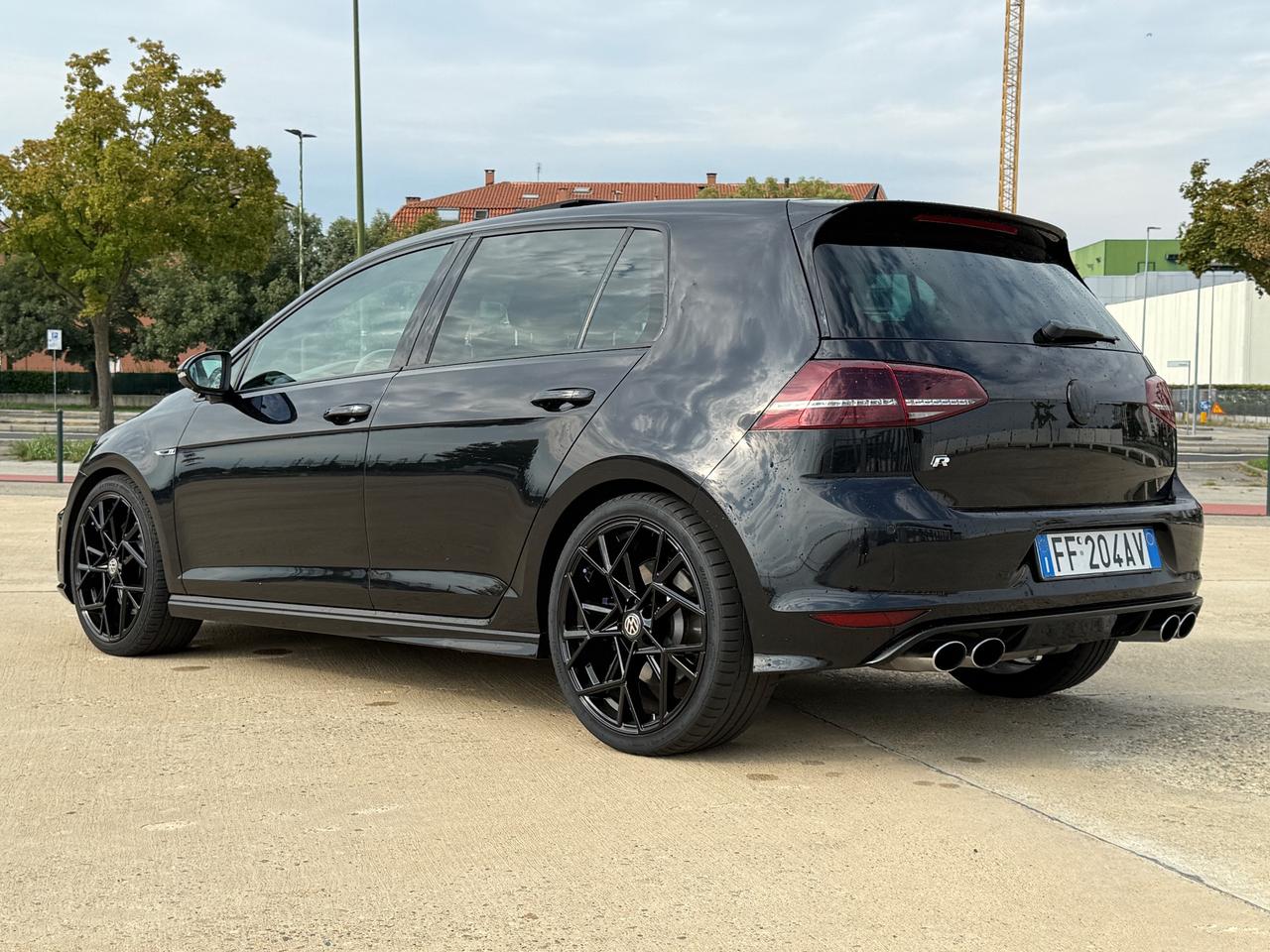 Volkswagen Golf R 2.0 TSI DSG 5p.