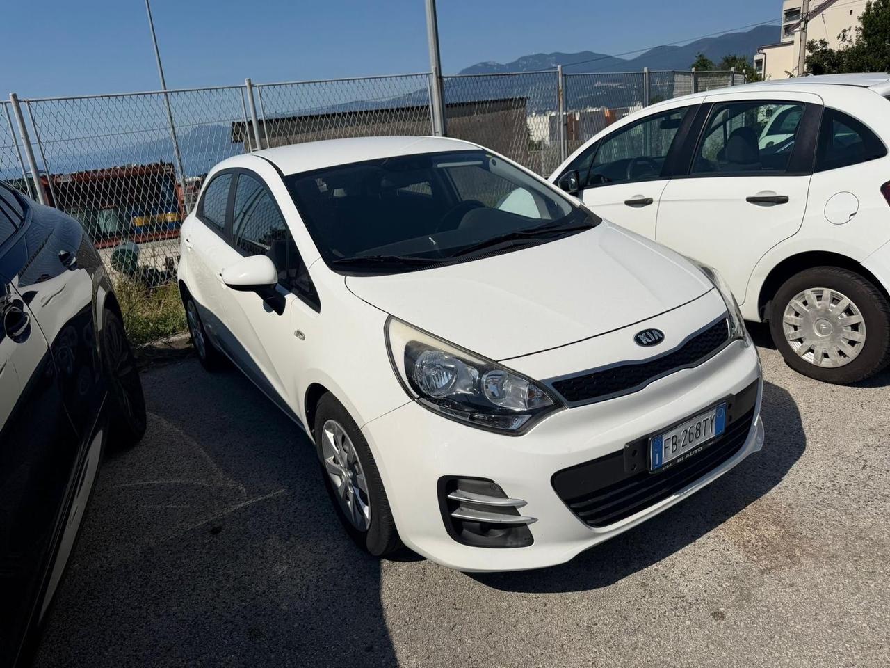Kia Rio 1.2 CVVT 5p. Cool
