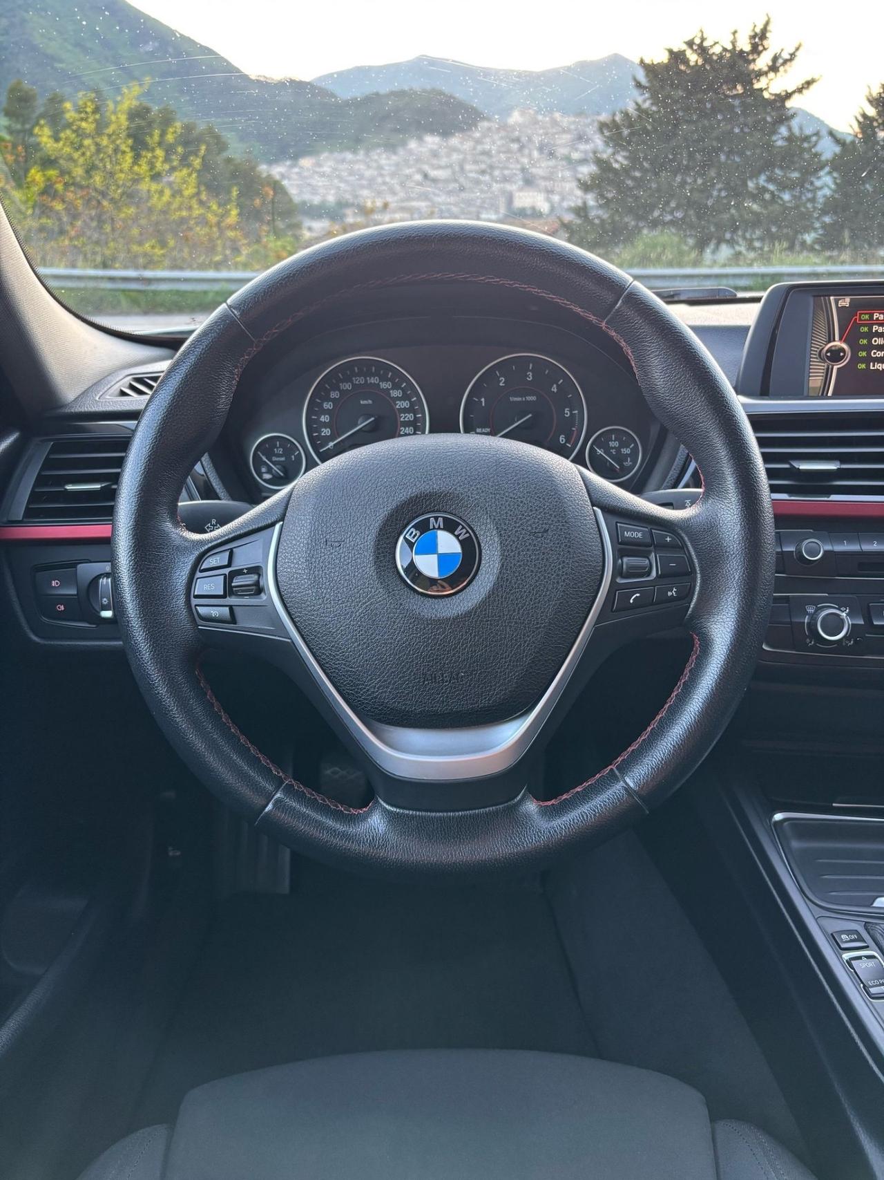 BMW 320D TOURING SPORT XDRIVE 2013