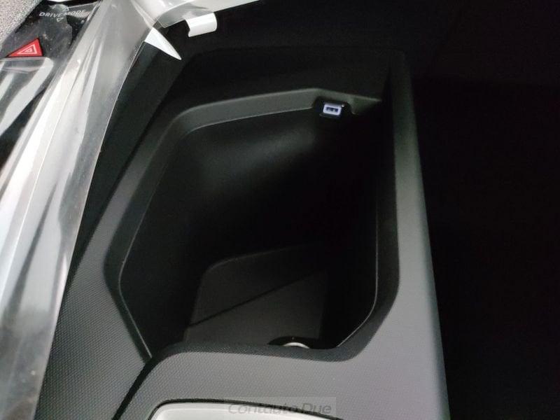 Peugeot 5008 5008 Hybrid 145 e-DCS6 Allure