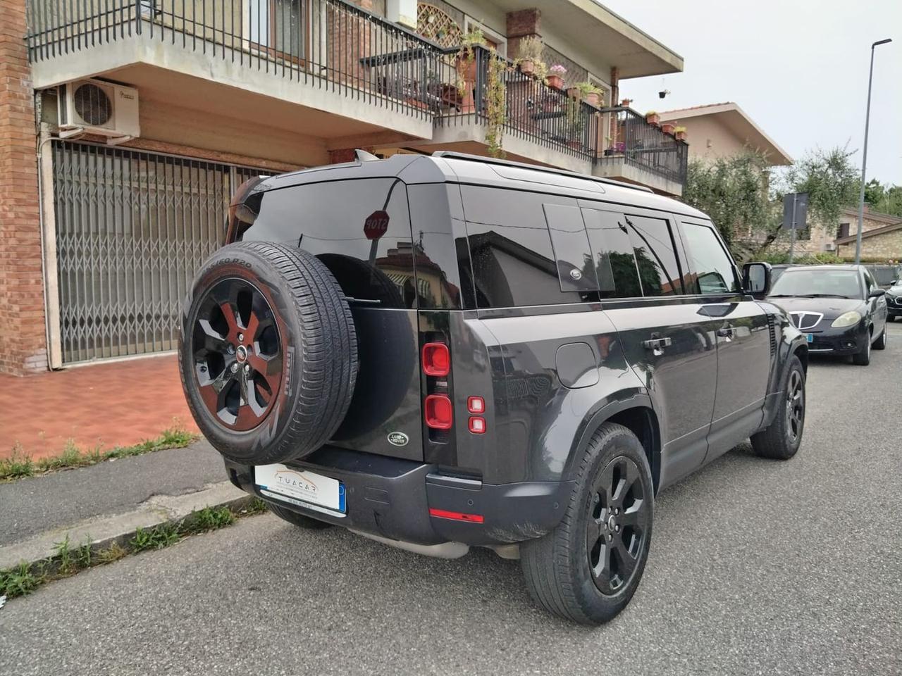 Land Rover Defender SE D 200 MHEV
