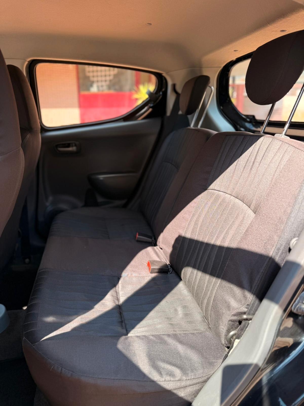 Nissan Pixo 1.0 5 porte Acenta