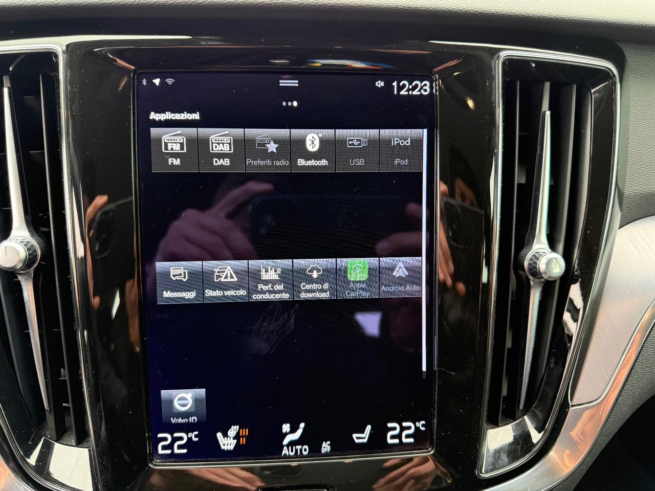 Volvo V60 B4 2.0 197 CV Geartronic Momentum Business Pro