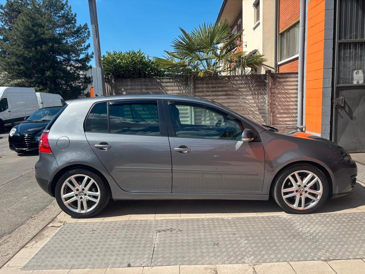 Volkswagen Golf 2.0 TDI DPF 5p. GT Sport