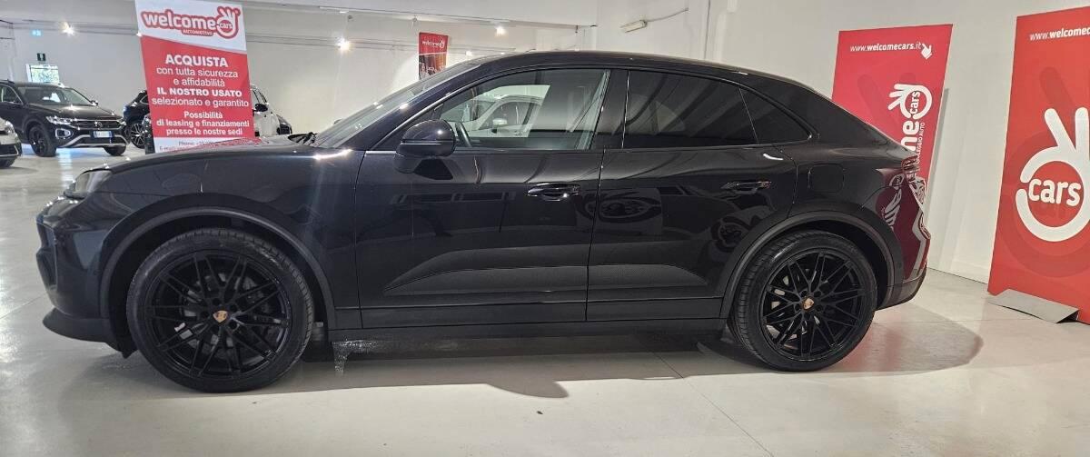 Porsche Macan 4
