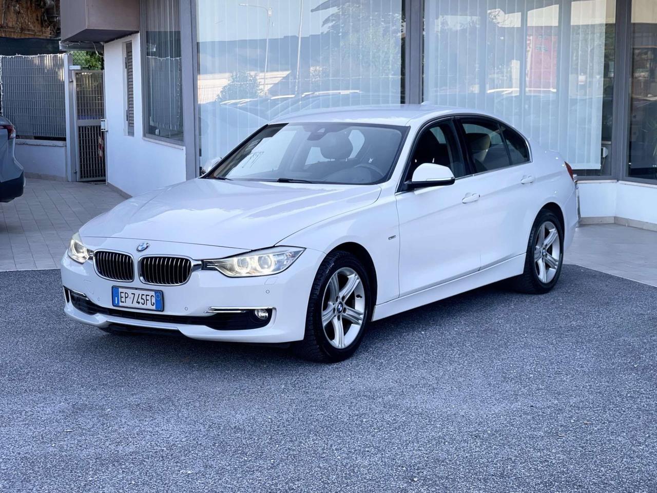 BMW 320 2.0 Benzina 184CV E6 - 2012