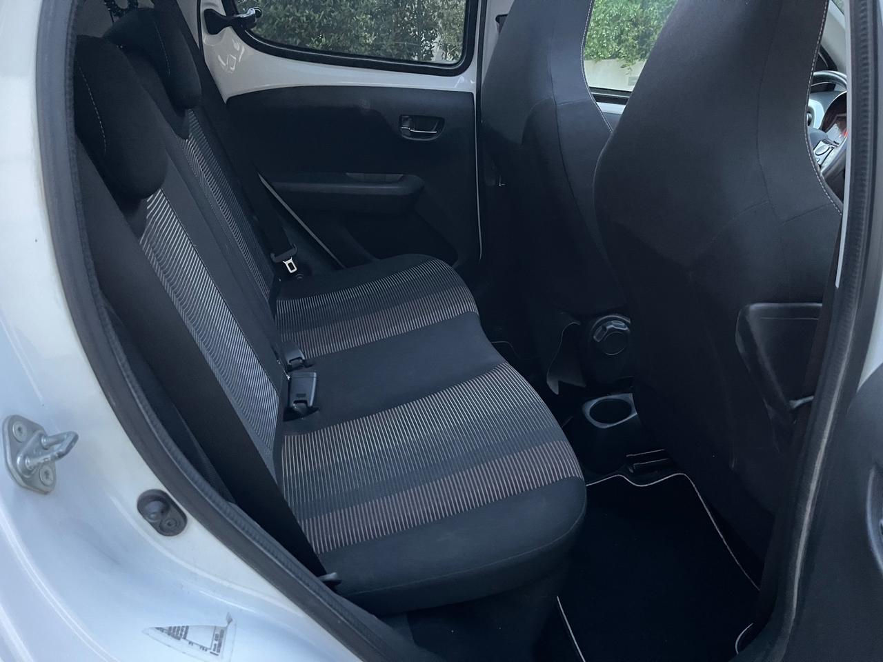 Peugeot 108 PureTech 82 5 porte Allure