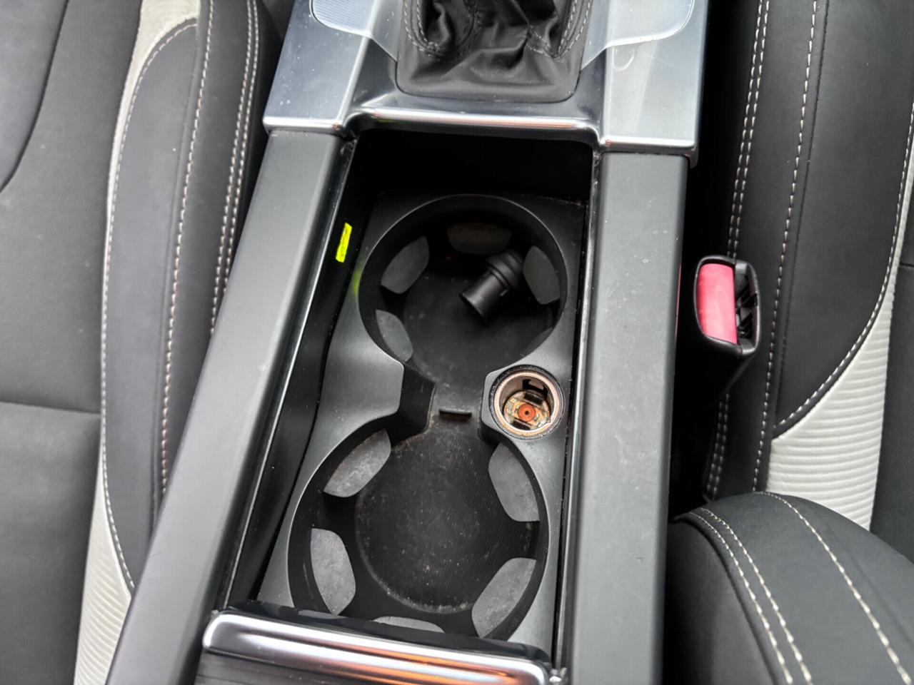 Volvo V60 D3 R-design Kinetic