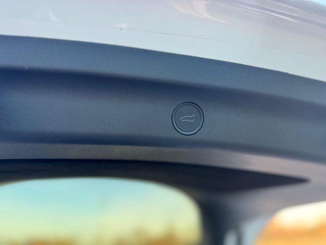 TESLA Model Y PERFORMANCE DUAL MOTOR AWD *UNIPROP*