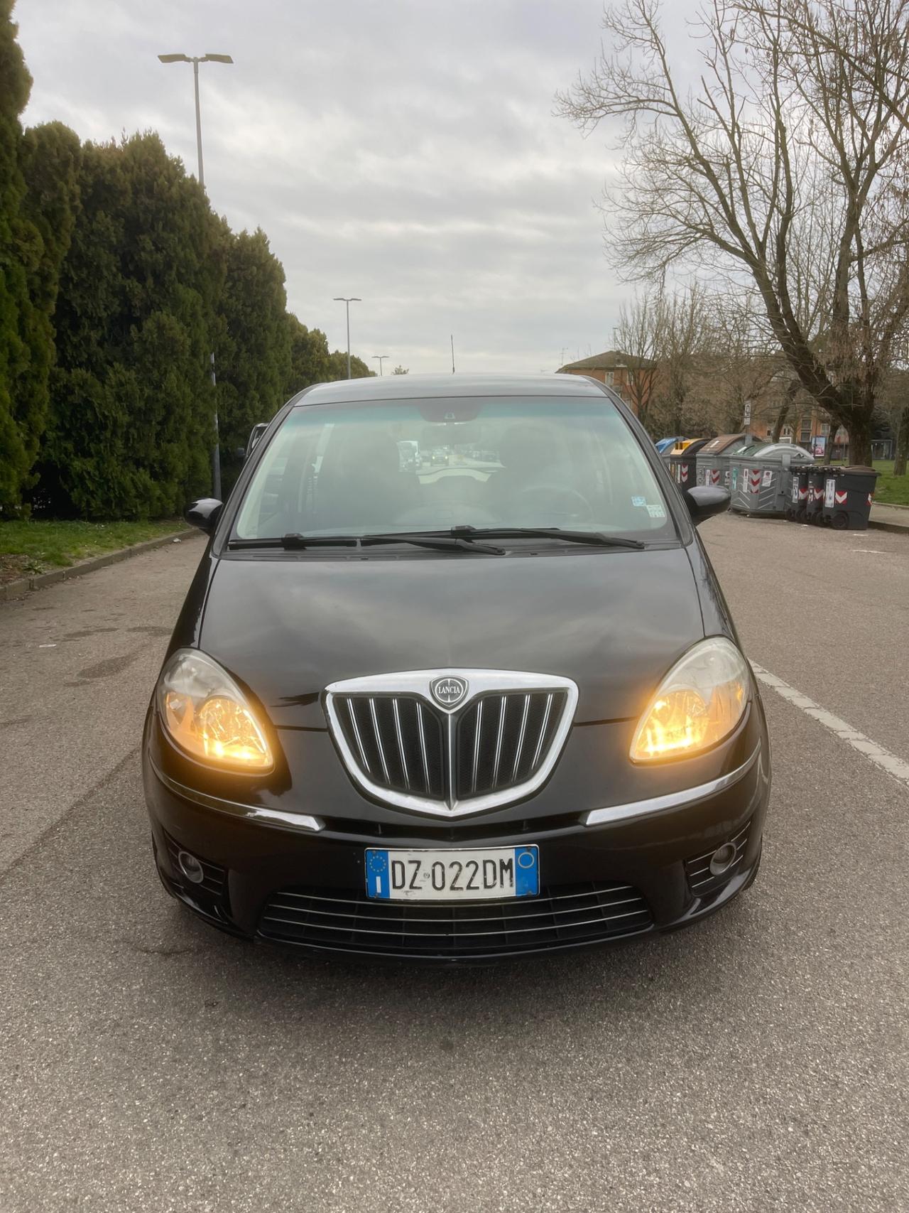 Lancia MUSA 1.4 16V Poltrona Frau