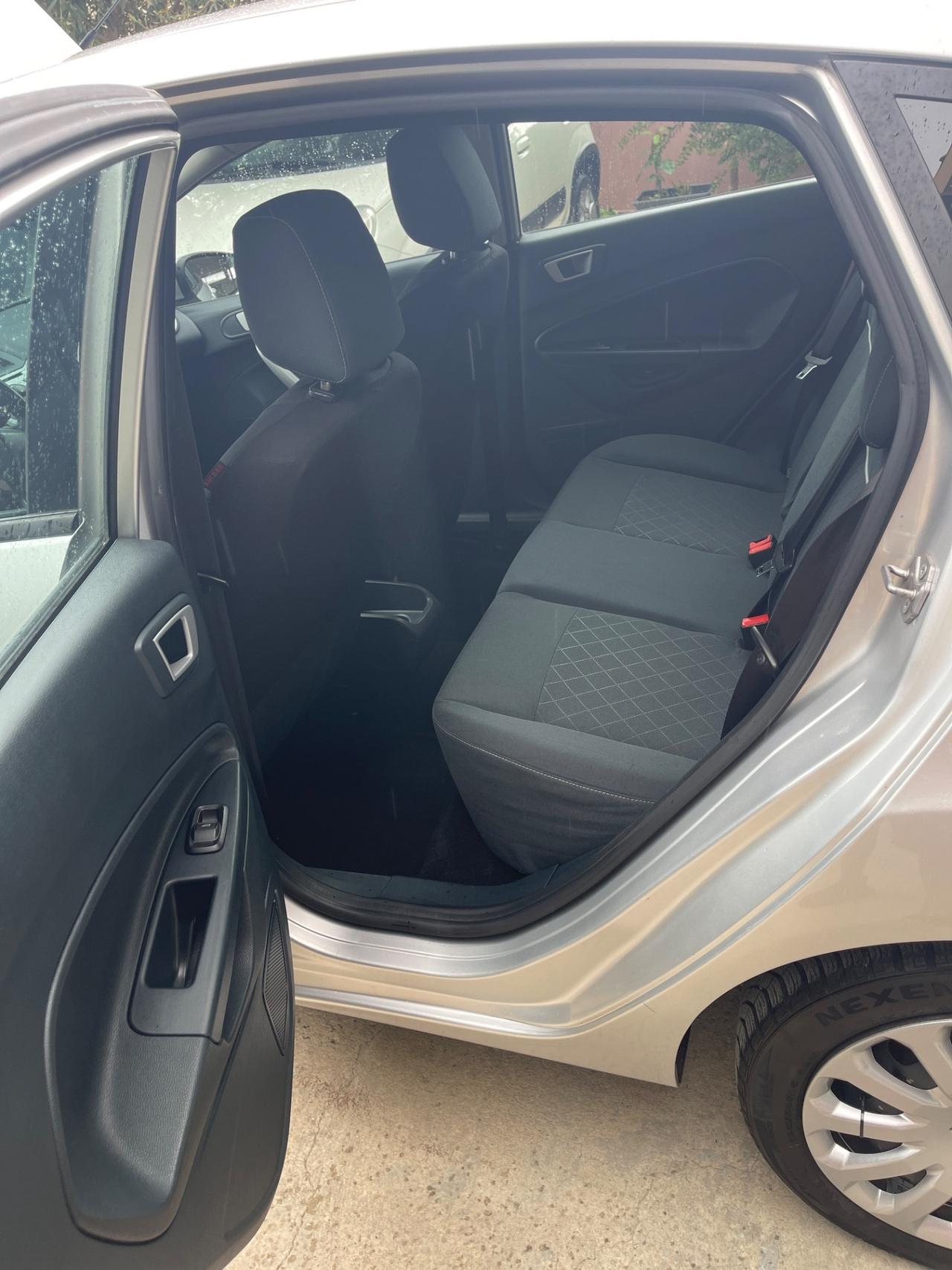Ford Fiesta 1.4 5 porte Bz.- GPL Titanium