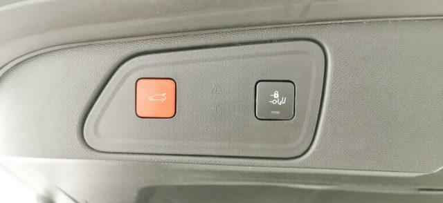 PEUGEOT 3008 Hybrid 225 e-EAT8 GT