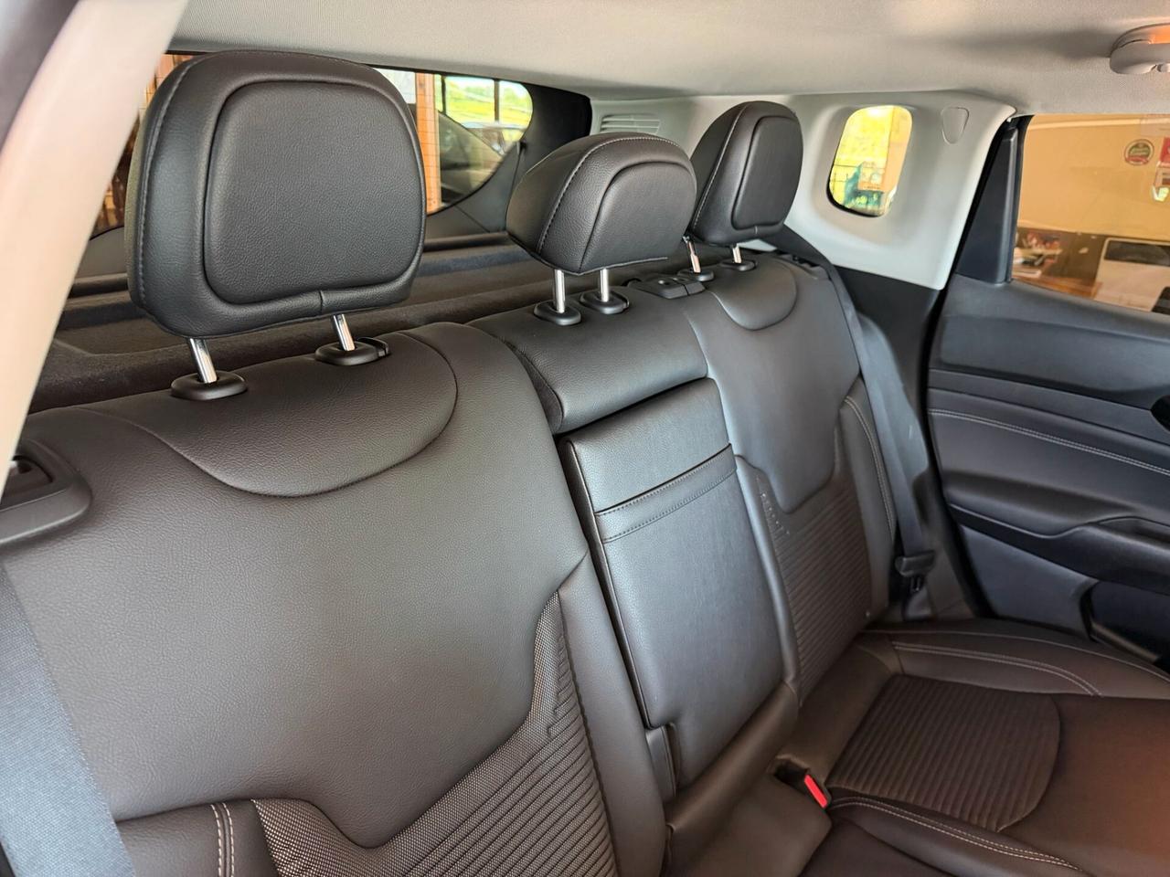 Jeep Compass 2WD 1.6 M.JET 130 cv. LIMITED (Nav)