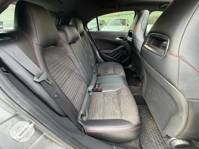 Mercedes-benz A 180 d AMG Automatic Premium