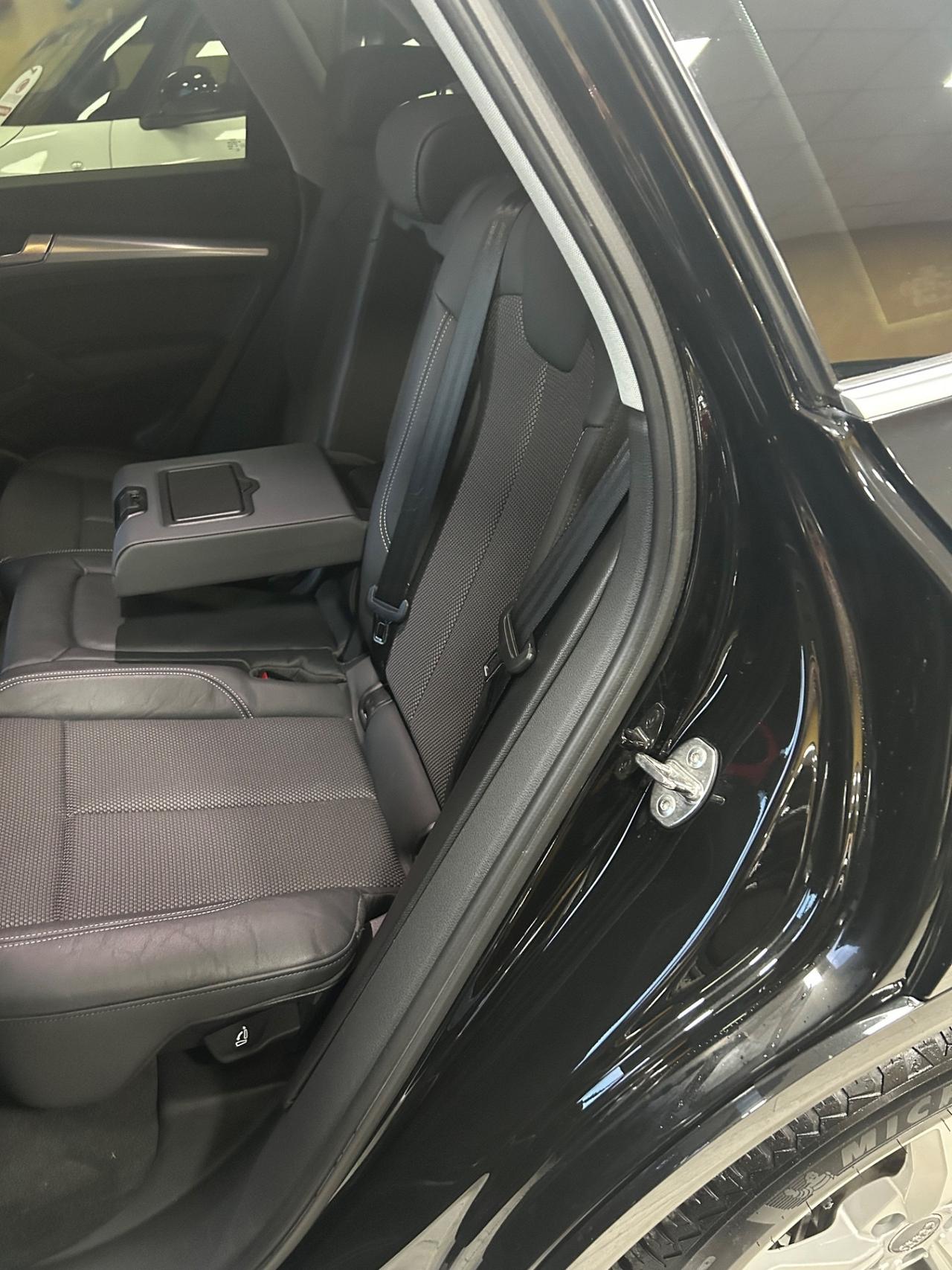 AUDI Q5 2.0 Tdi 190 cv “S-TRONIC/NAV/VIRTUAL”-2018