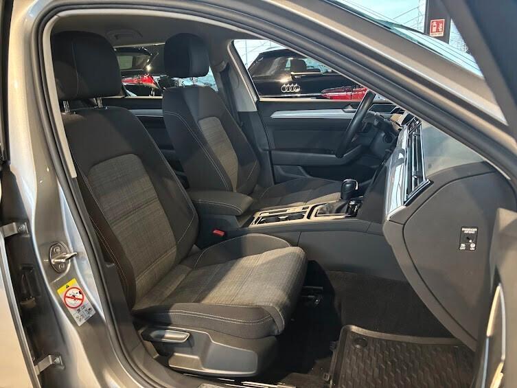 Volkswagen Passat Variant 2.0 TDI SCR EVO DSG 122cv