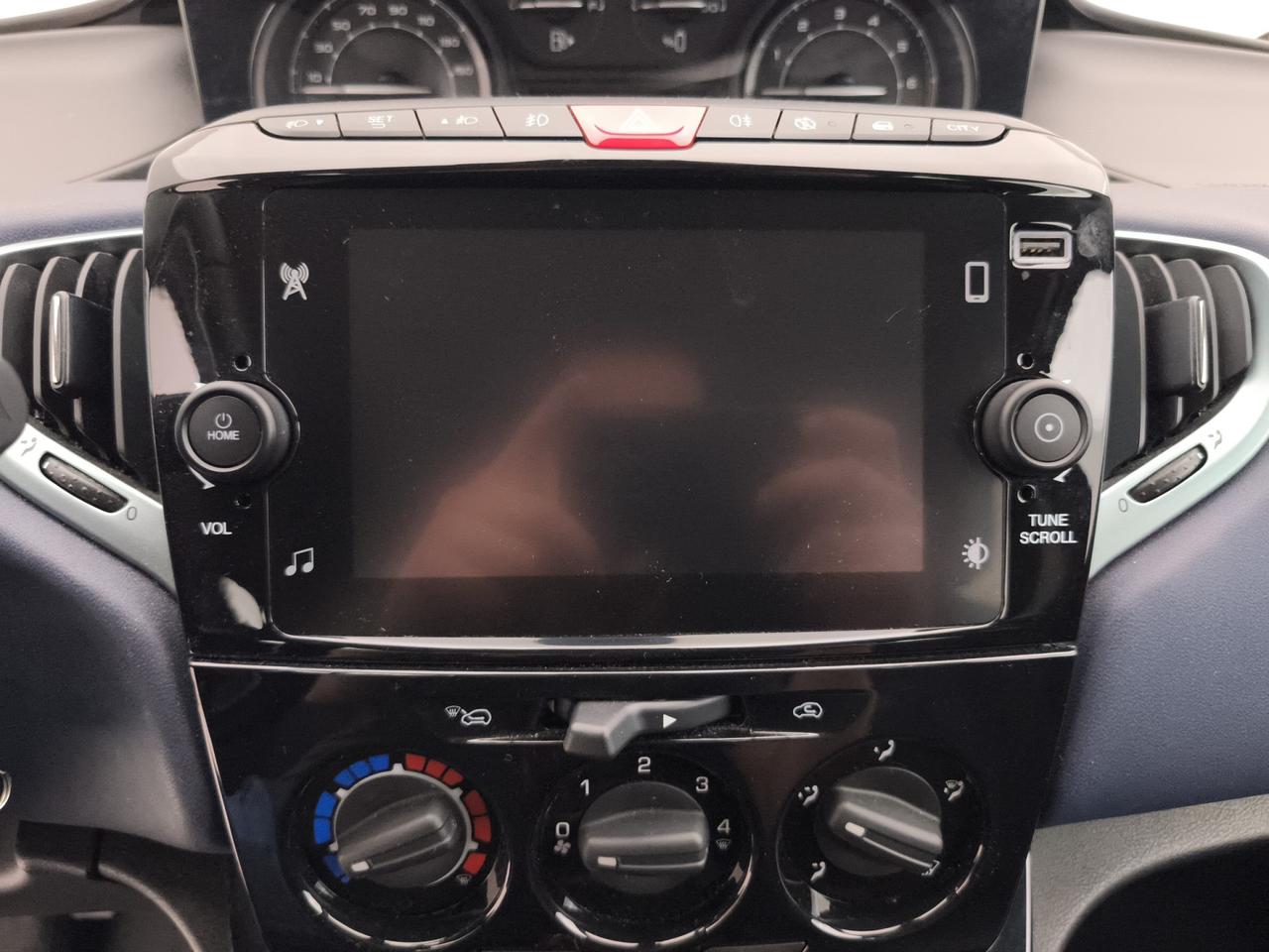 LANCIA Ypsilon III 2021 - Ypsilon 1.0 firefly hybrid Silver s&s 70cv