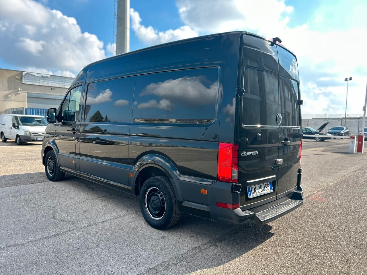 VOLKSWAGEN CRAFTER 2.0 TDI L3 H3 IVA ESPOSTA