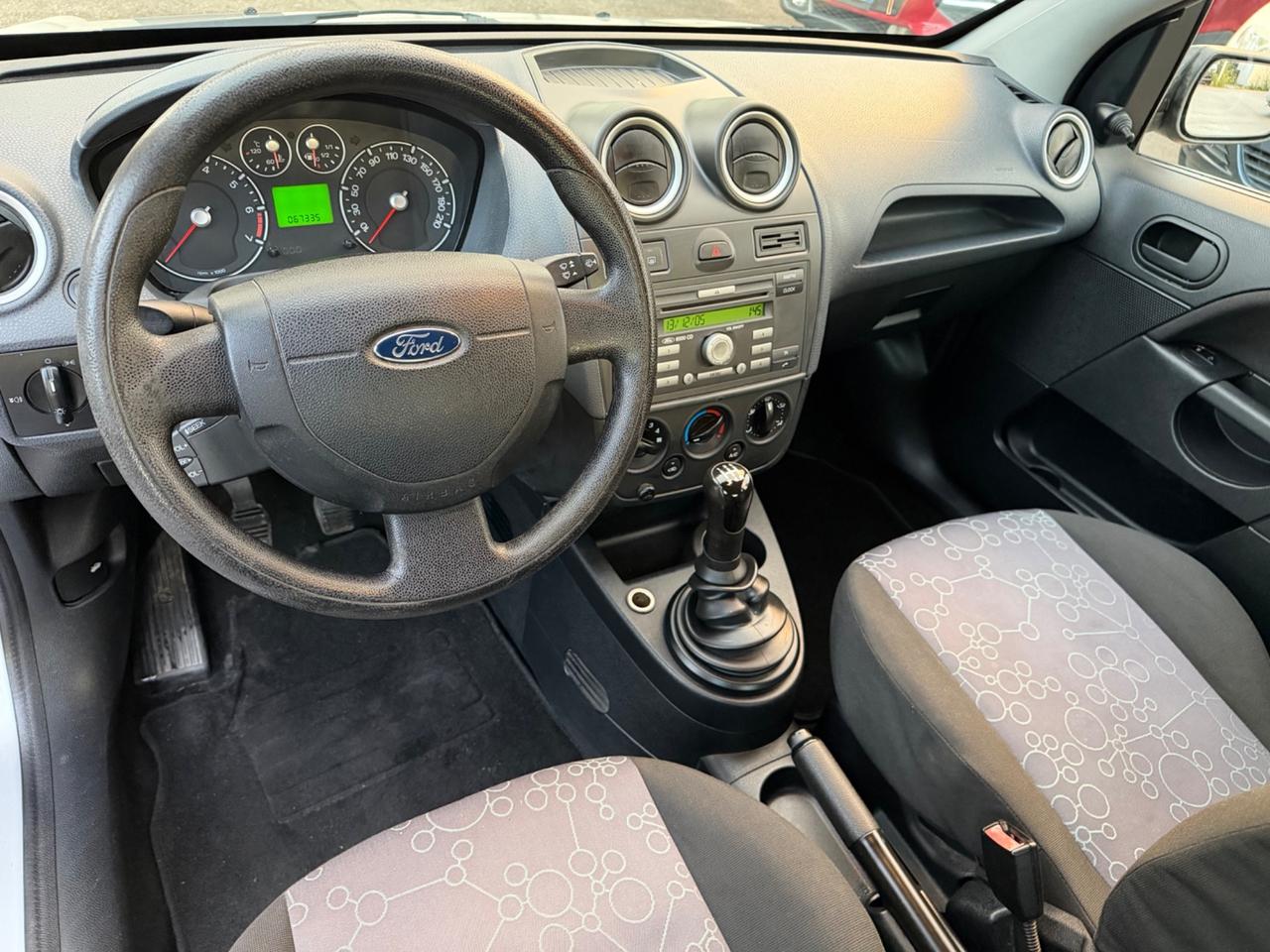 Ford Fiesta 1.2 5p. Ghia - 2006 - 67.000km Neop.