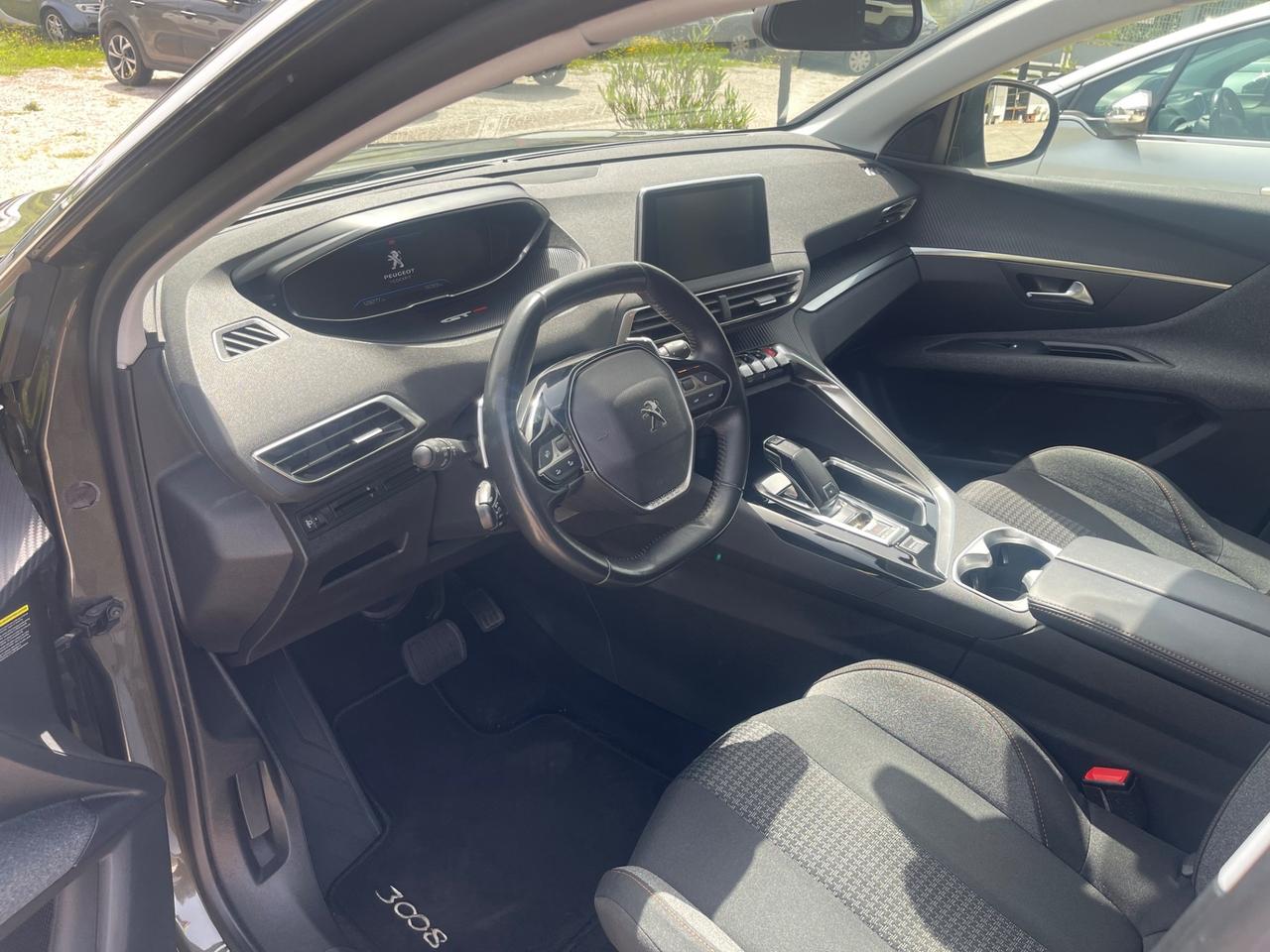 Peugeot 3008 BlueHDi 130 S&S Allure
