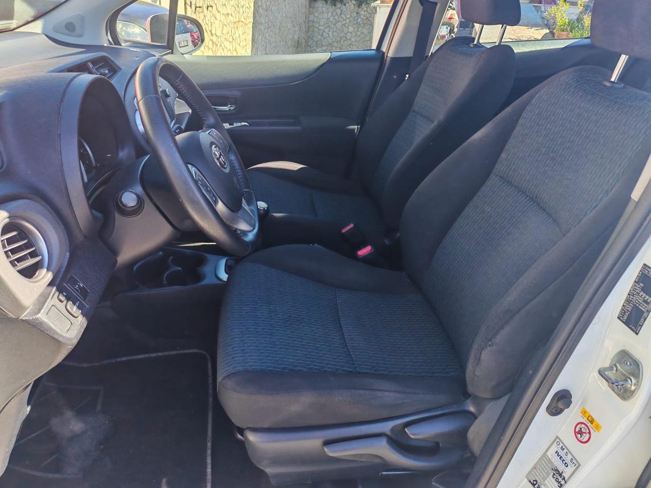 Toyota Yaris 1.0 5 porte Active