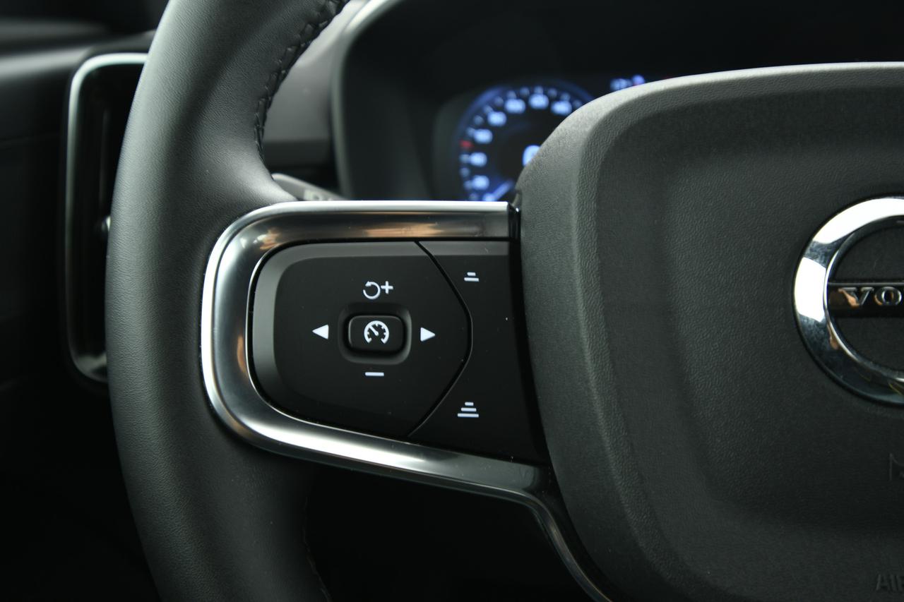 VOLVO XC40 N1 1.5 T2 Momentum Core geartronic CAMERA+PREZZO+IVA