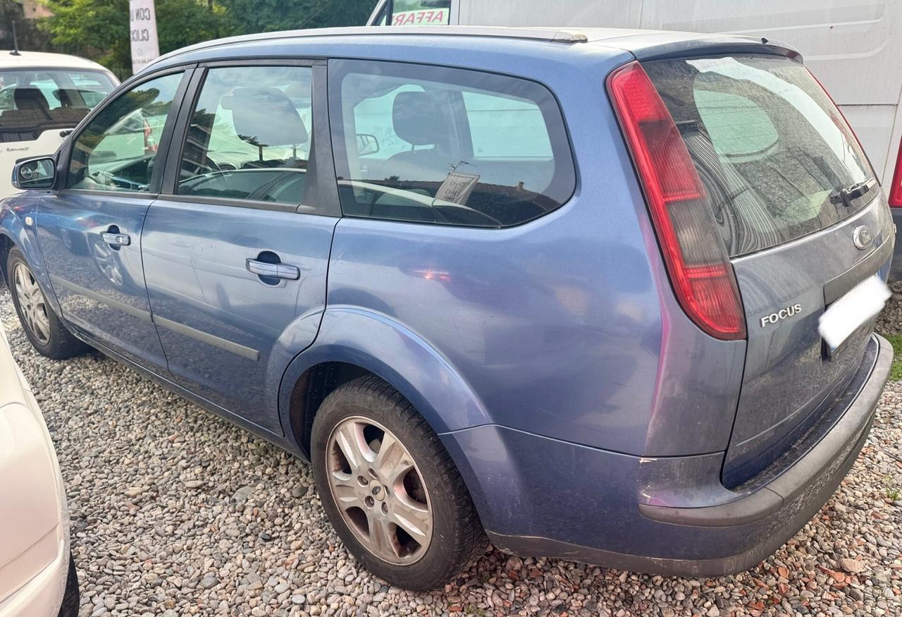 Ford Focus 1.6 TDCi (90CV) Sw adatta neopatentati