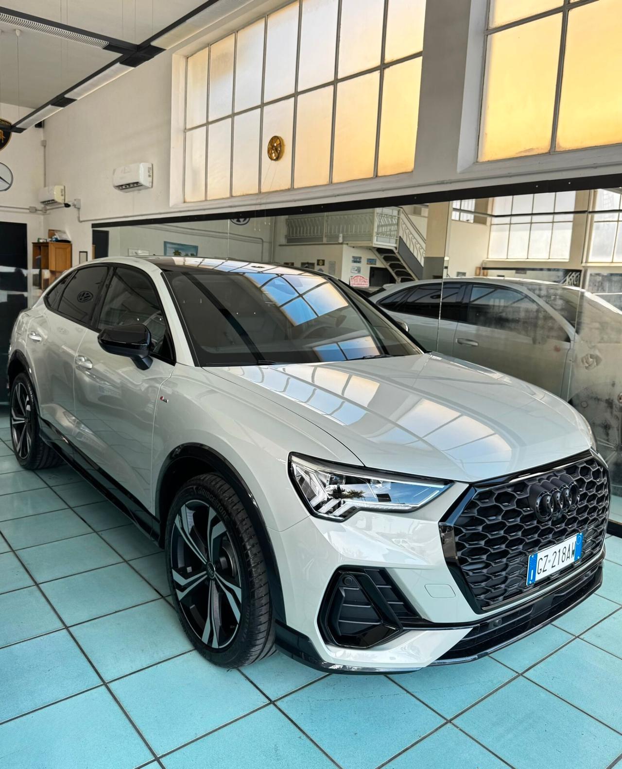 Audi Q3 SPB 35 TDI S tronic S line Black identity