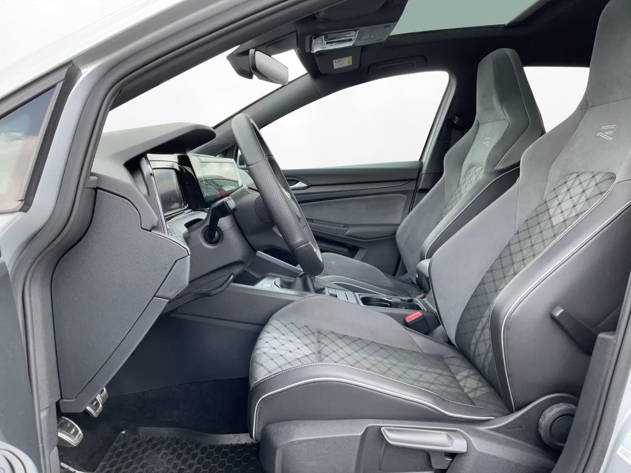 Volkswagen Golf 1.5 TSI 150 CV EVO ACT R-Line