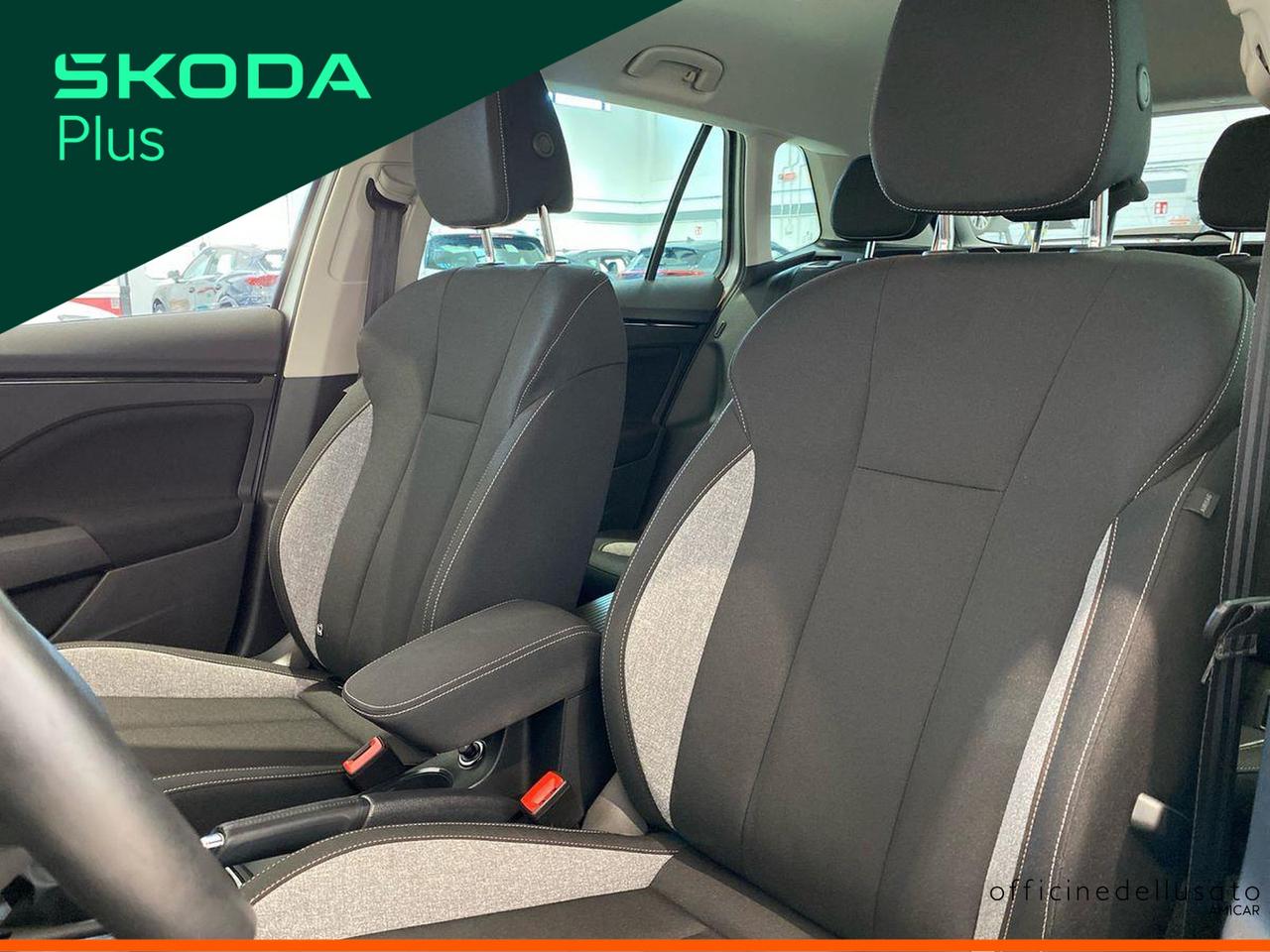 Skoda Kamiq 1.0 tsi 115cv black dots dsg