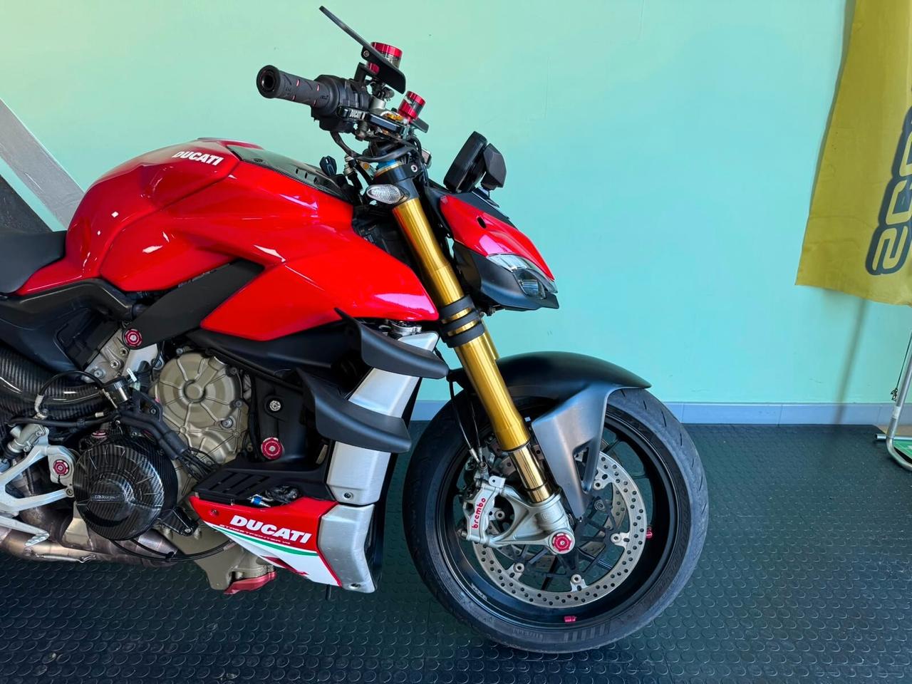 Ducati Streetfighter V4 S