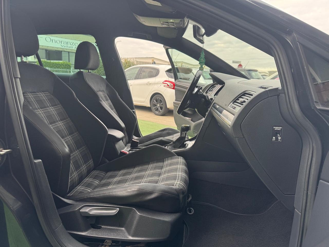 Volkswagen Golf Business GTD 2.0 TDI DSG 5p. 4 Free BlueMotion Tech.