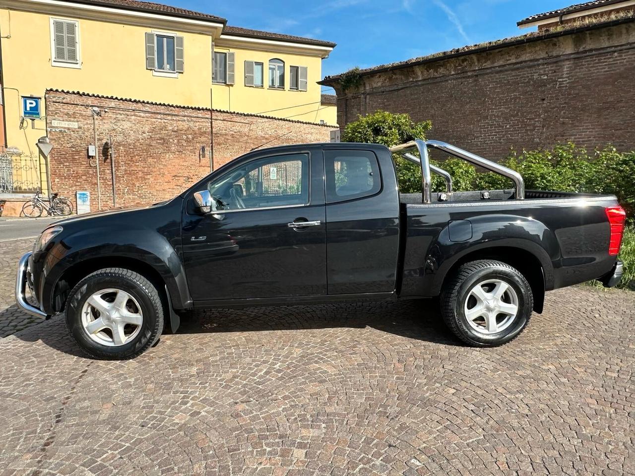 Isuzu D-Max 2.5 TDI 163CV Space Cab 4WD