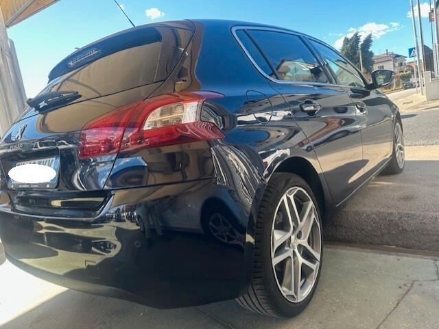 PEUGEOT 308 1,6 DIESEL FULL OPTIONAL