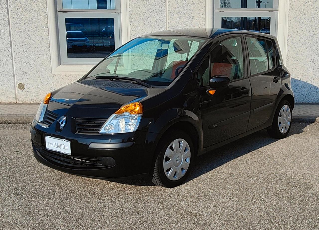 Renault Modus 1.2 16V Luxe Privilège