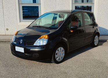 Renault Modus 1.2 16V Luxe Privilège