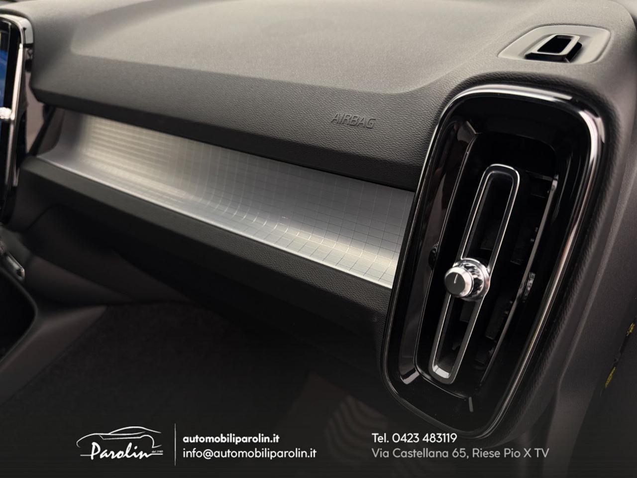 VOLVO XC40 T4 Recharge Plug-in Hybrid Inscription Expression