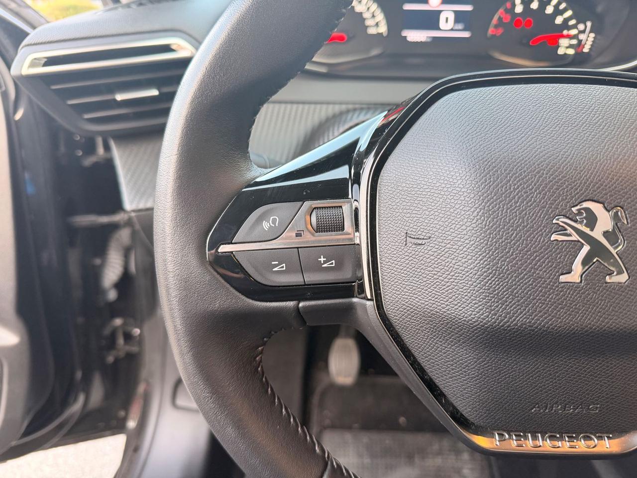 Peugeot 208 Active Pack 1.2 PureTech 75 #9767