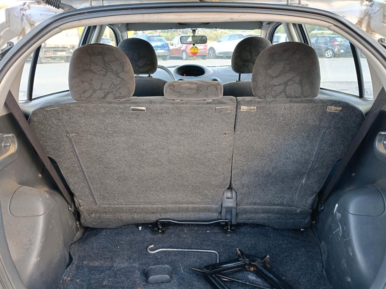 Toyota Yaris 1.0 benzina