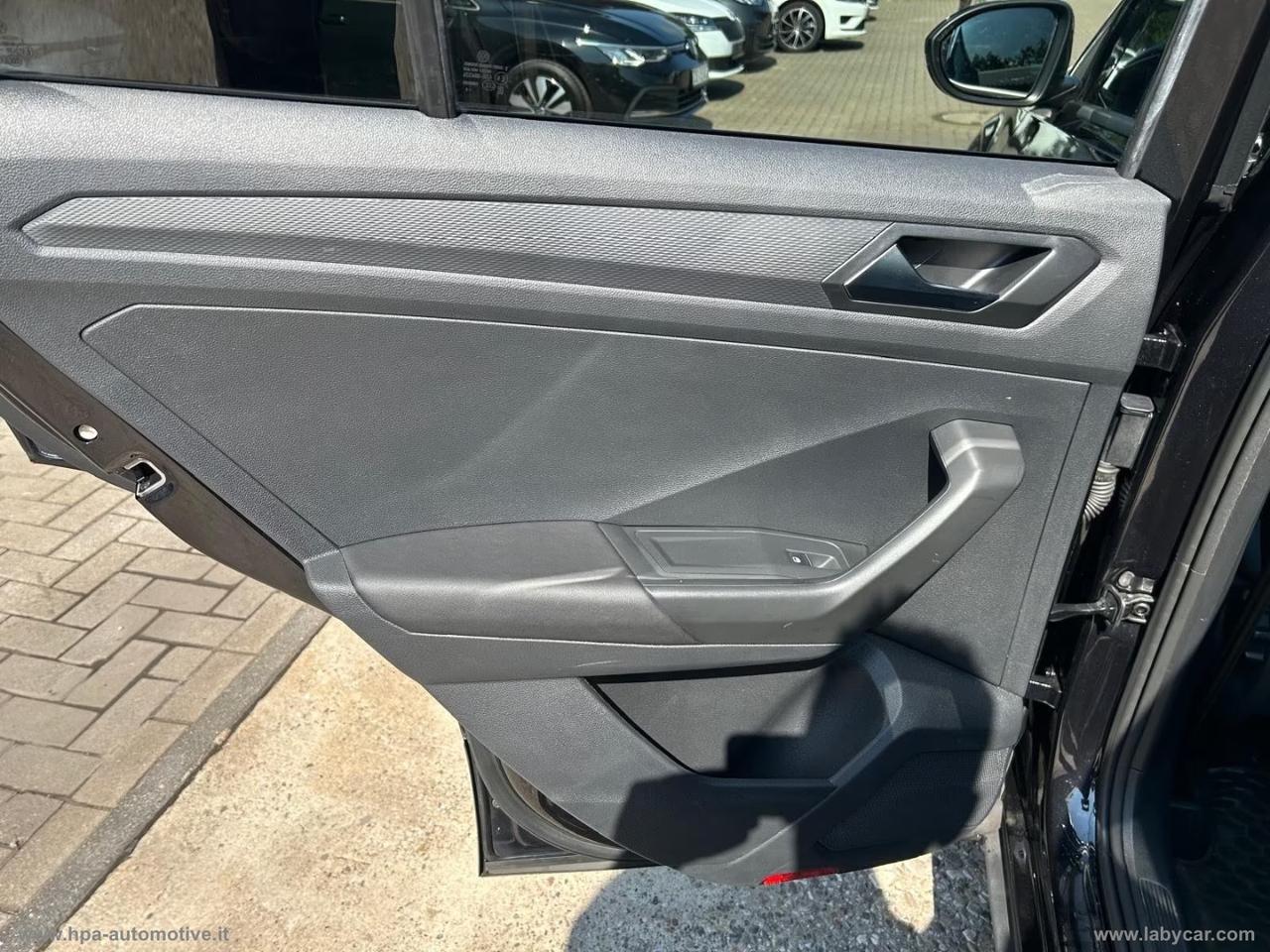 VOLKSWAGEN T-Roc 2.0TDI R-LINE Full Led Navi Pelle Iq-Light Matrix