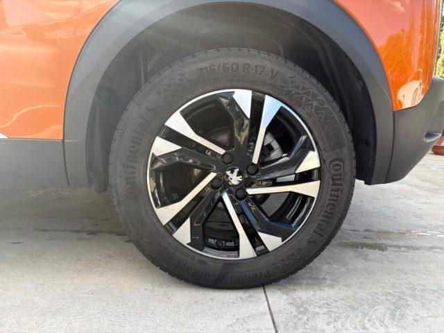 PEUGEOT 2008 BlueHDi 110 S&S Allure