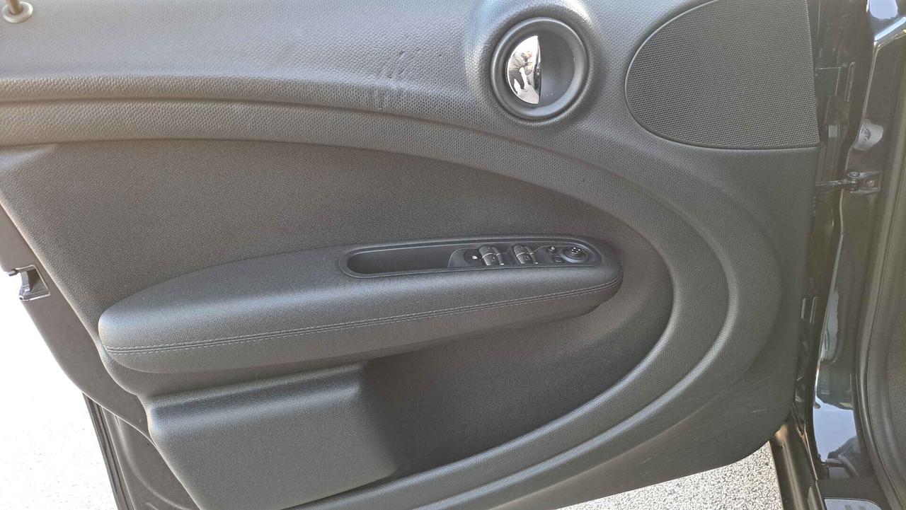 Mini Cooper D Countryman 1.6 Business 110Cv