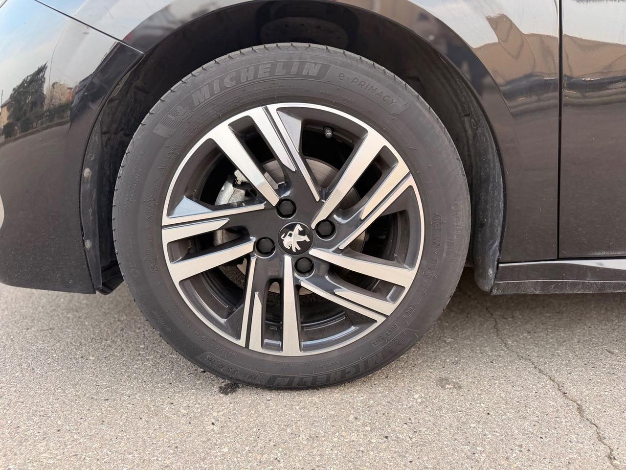 Peugeot 208 Active Pack 1.2 PureTech 75 #9767