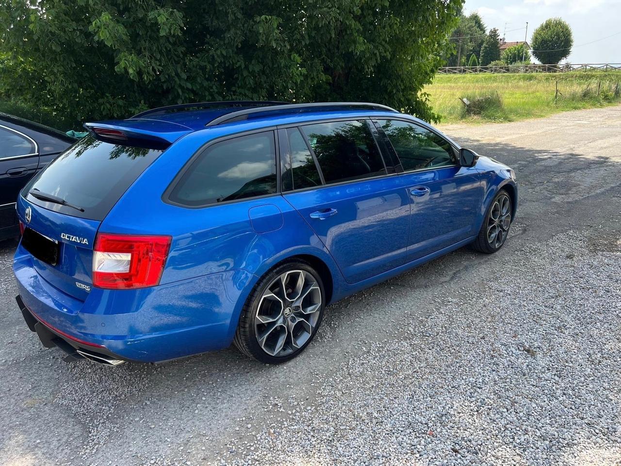 Skoda Octavia 2.0 TDI DSG Wagon RS