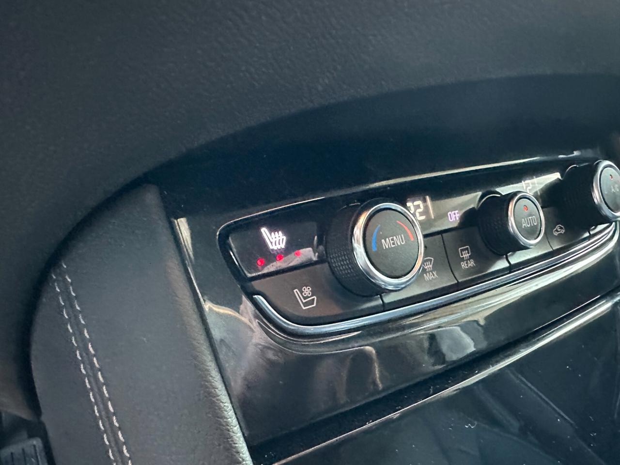 Opel Grandland X 1.6 Hybrid4 Plug-in aut. AWD